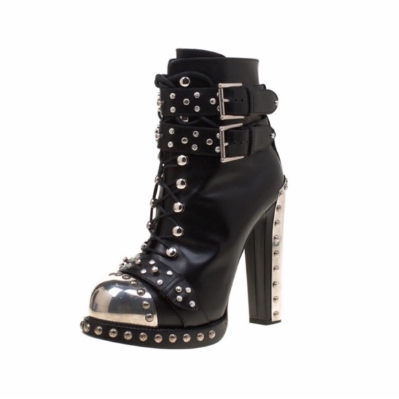 ALEXANDER MQUEEN studded ankle boots - Picture 7 of 10